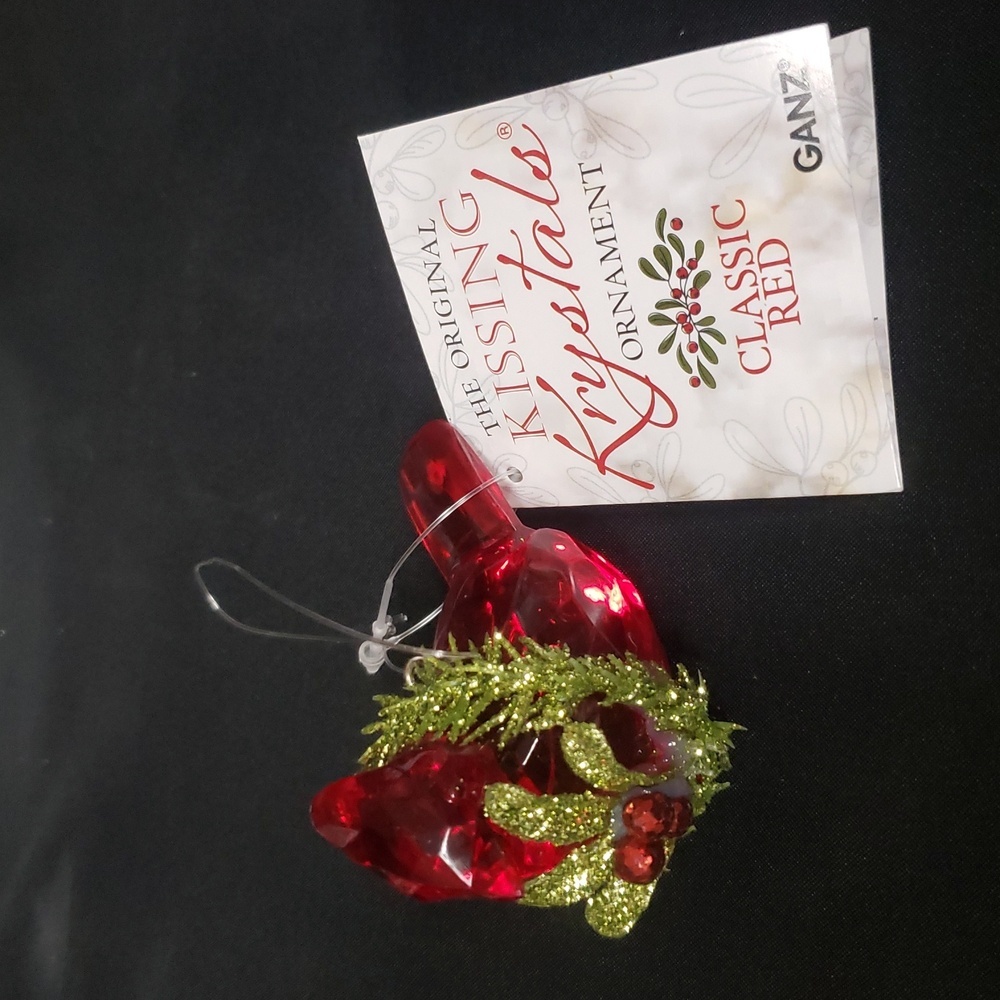 Ganz Kissing Krystals NWT Cardinal With Mistletoe Ornament